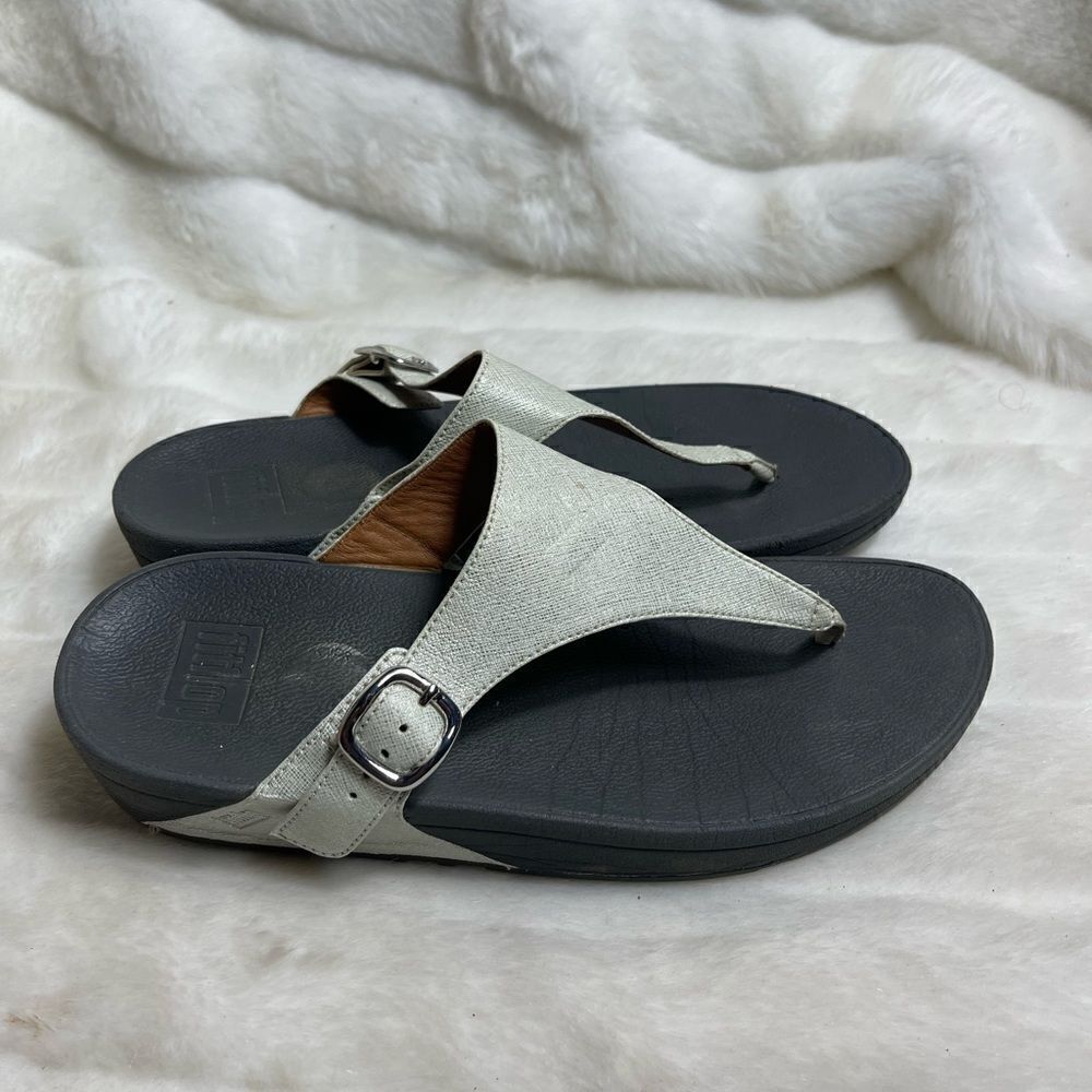 Fitflop white iridescent thong wedge sandals with side adjustable buckle size 9